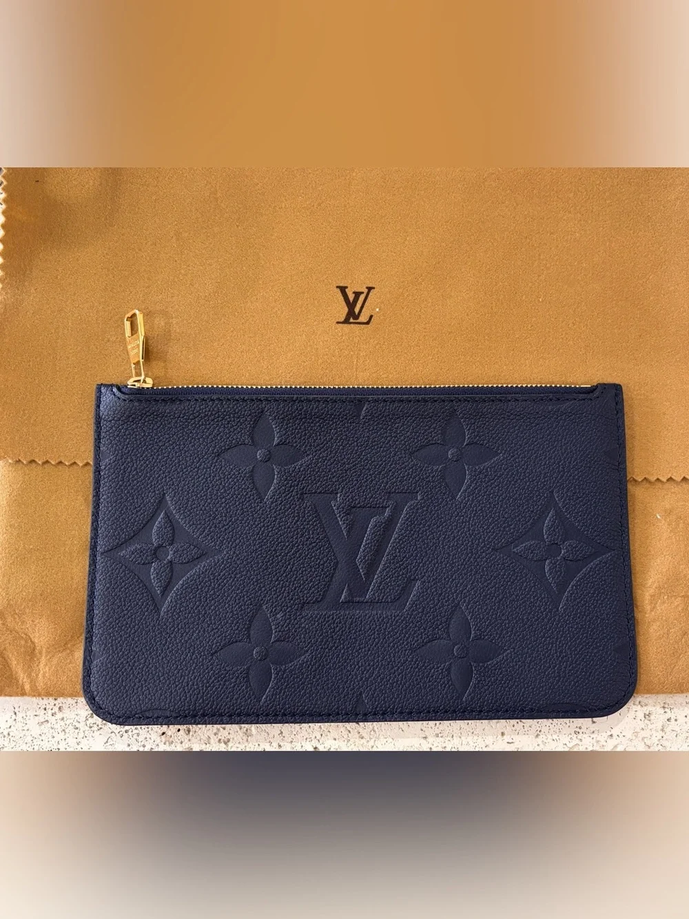 Authentic Louis Vuitton Neverfull GM Empreinte giant monogram pouch wristlet